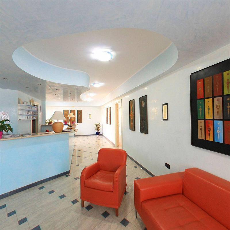 Hotel Le Palme Сант'Анна-Аррезі Екстер'єр фото